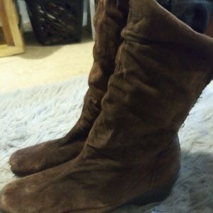 Distressed style brown leather boots